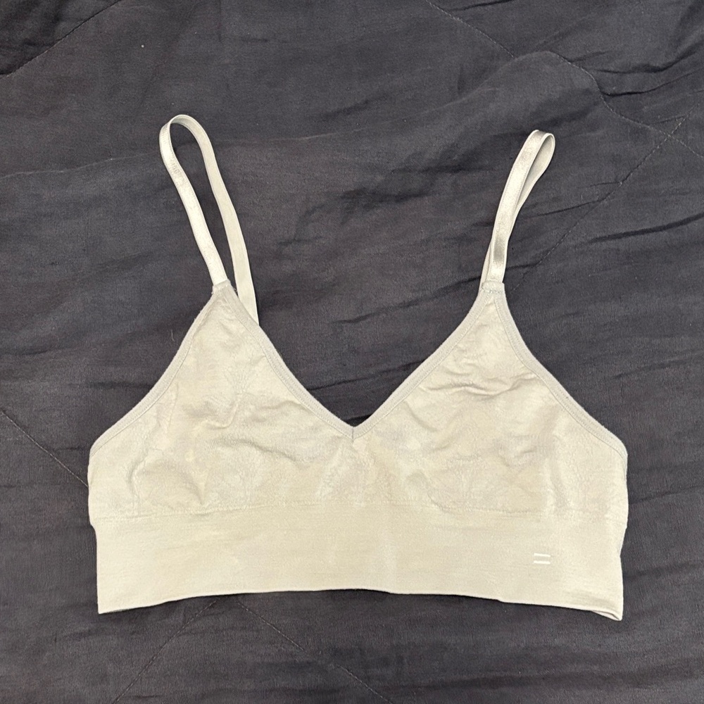 Branwyn Essential Bralette in Luna Gray size small